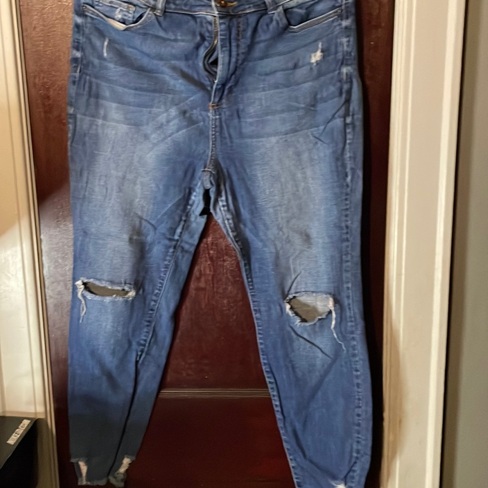 Forever 21 distressed jeans